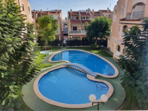 Apartment with pool & balcony less than 10min walk to Playa del Cura